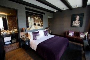 http://www.canalhouse.nl/
